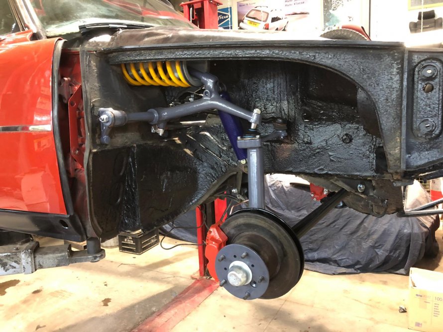 Rover P6 3500 update; auto staat weer op z