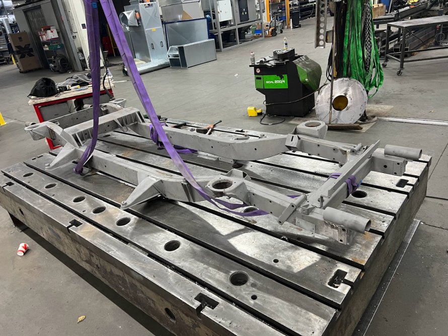 Range Rover DAKAR 4x4 CHASSIS uitgestukt