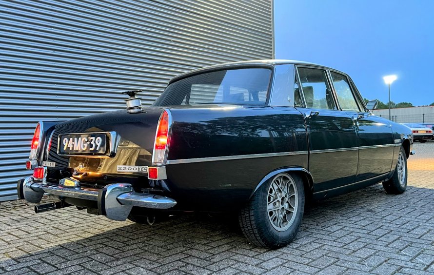 Rover P6 2200TC; pookmechanisme & afwerken