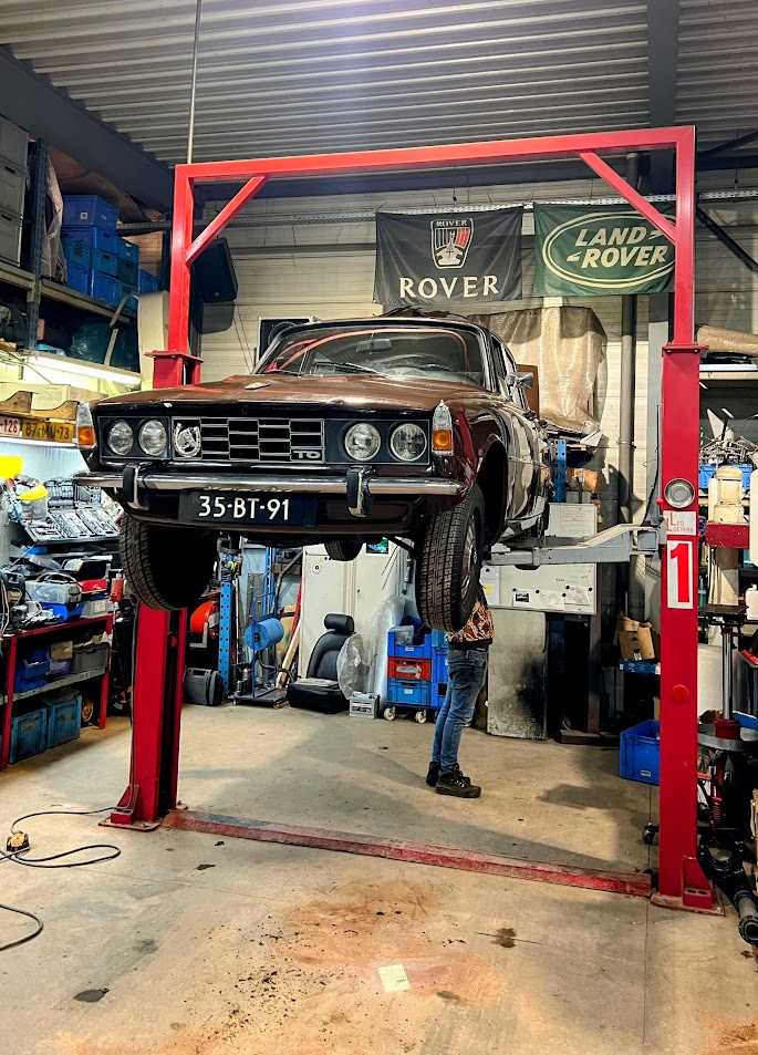 Rover P6 2200TC; ready for delivery