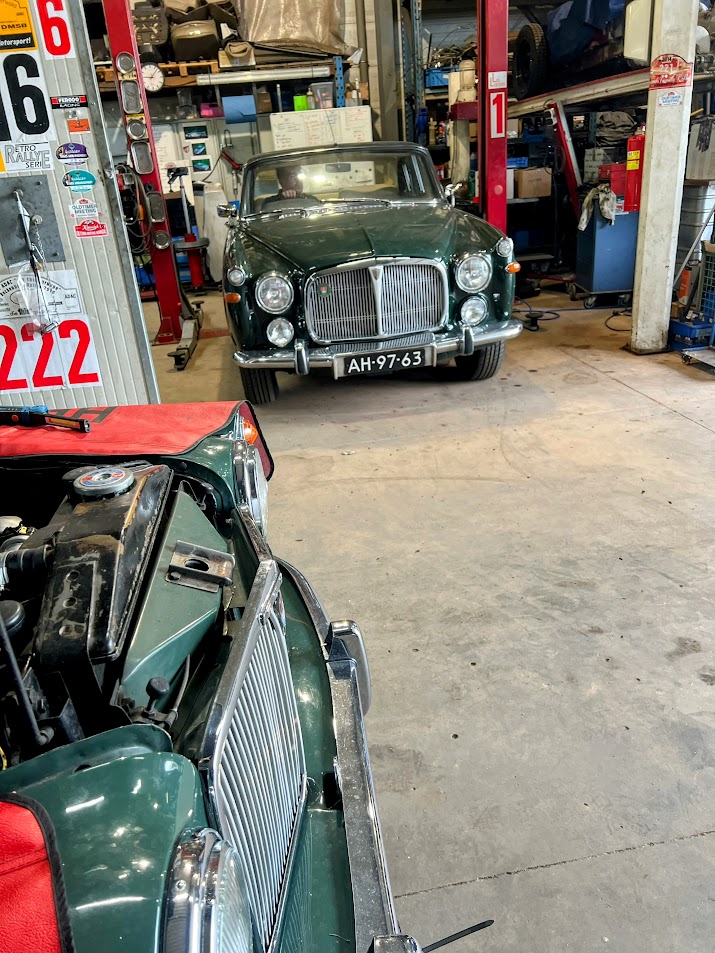 P4 75 & P5B voor onderhoud binnen......