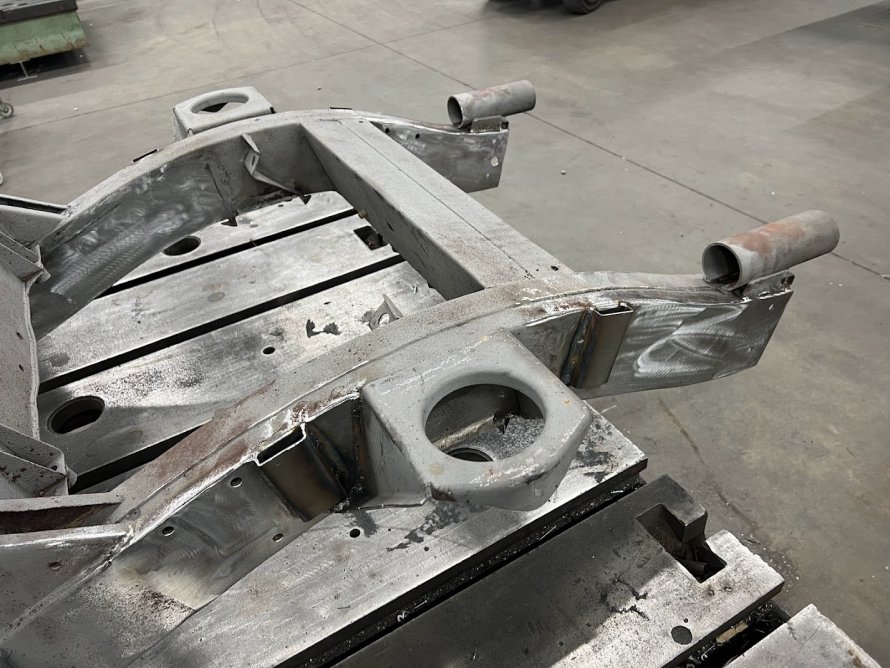 Range Rover DAKAR 4x4 CHASSIS uitgestukt