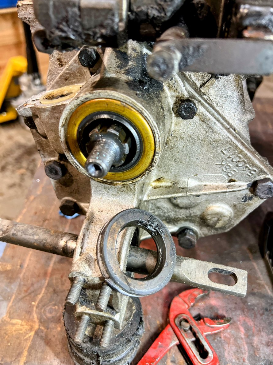 Blok Rover 2000SC bijna gereed