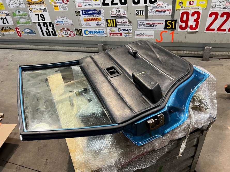 Volvo 264 : deuren afbouwen