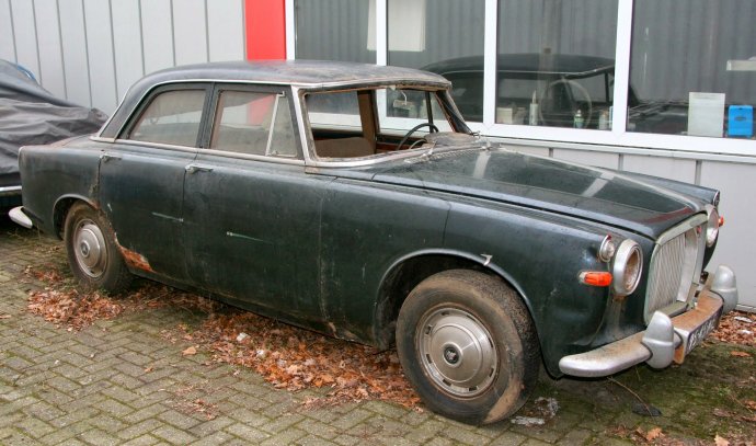 new arrival : Rover P5 3 ltr Saloon 1965