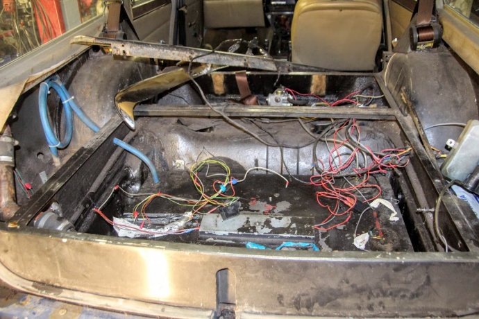 Rover P6 3500S Estate.....