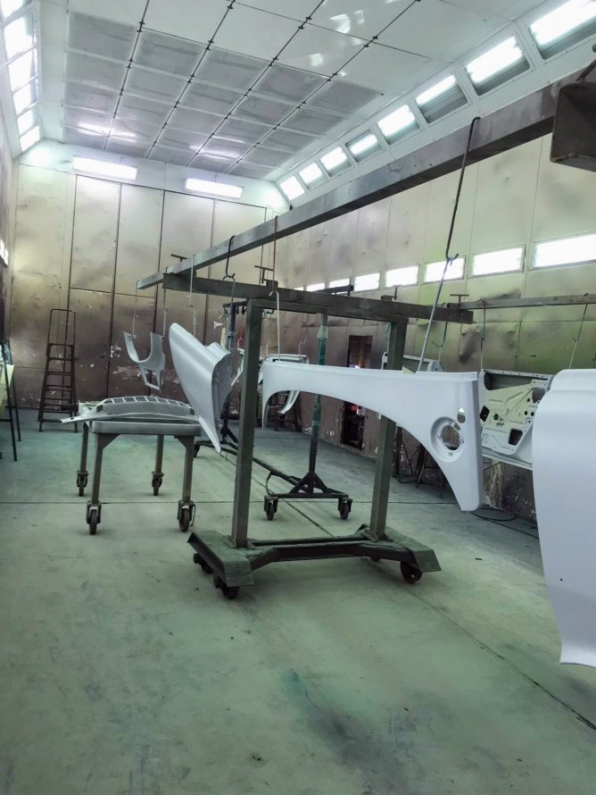 Repaint Rover P6 3500 RHD “John” : komt schot in!