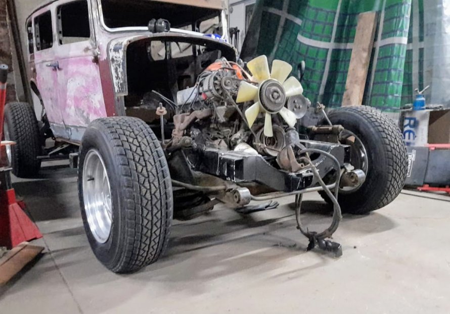 Rover 10 V8 Hotrod krijgt vorm.......update