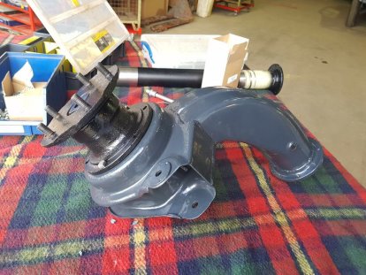 Nieuwe (2 jaar) APK op deze Almond Yellow Rover 3500S