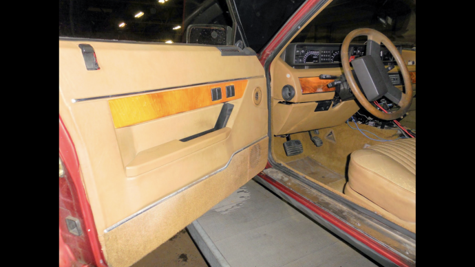 Rover SD1 3500 VandenPlas gereviseerde V8 inbouwen