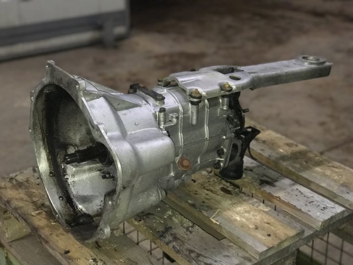 Rover 2000SC revisie / kleppen vervangen