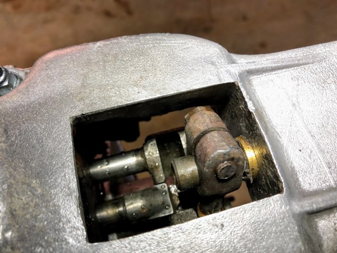 Rover P6 2000TC; koppeling vervangen, schakelmechanisme geoptimaliseerd