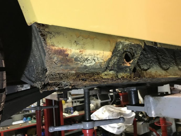 Rover P6 / 4 hoeken laswerk....