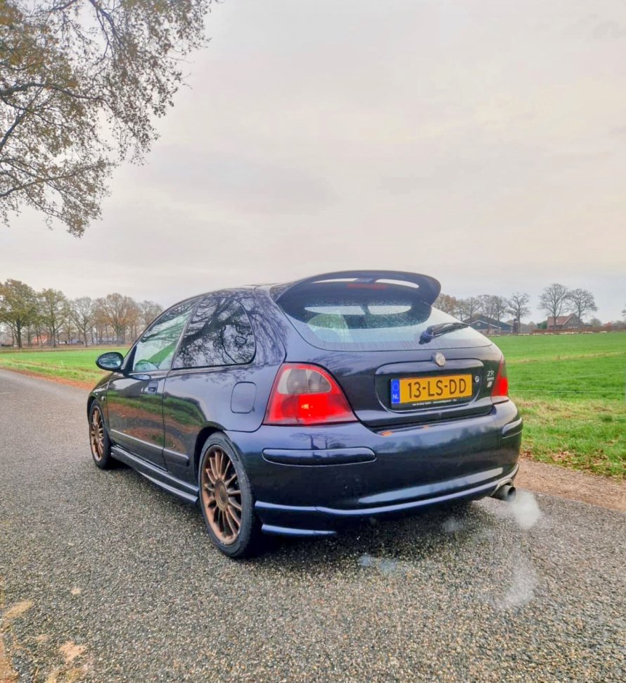 New arrival; MG ZR 160