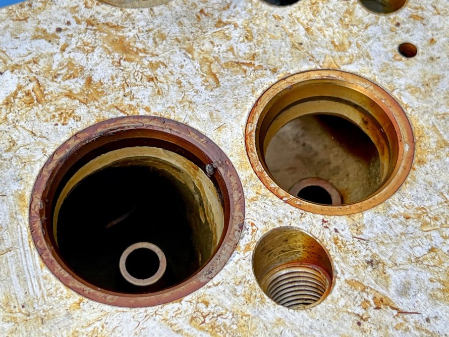 NOS Rover P6 2000SC HEAD